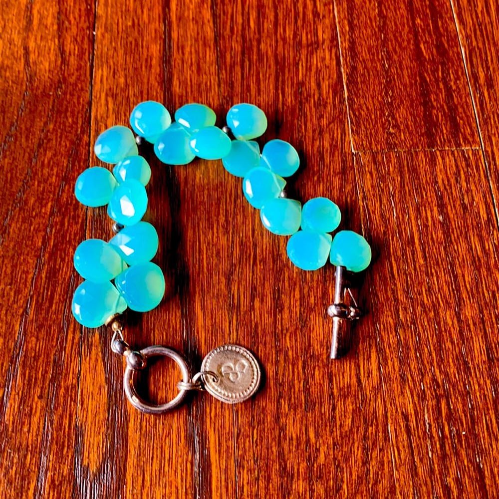 Beautiful blue beaded bracelet with silver clasp.